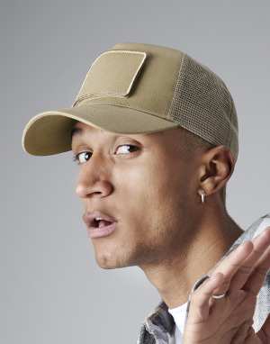 B641 Patch Snapback Trucker 934.69