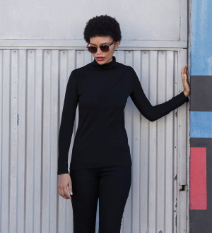 SF125 Women’s Feel Good Roll Neck Top